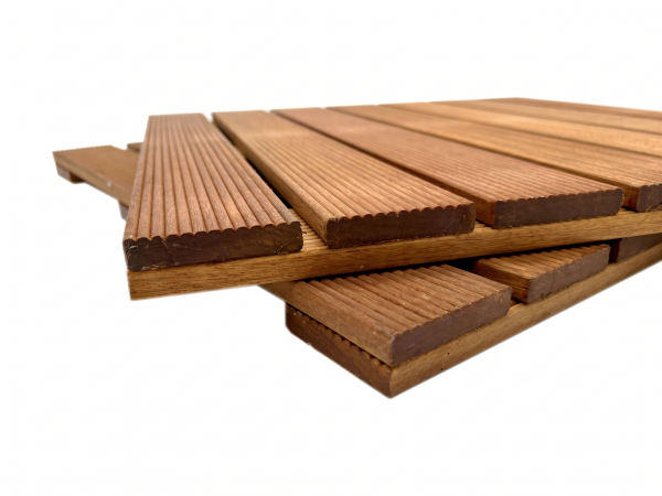Terrassenfliese Bangkirai Holzfliese