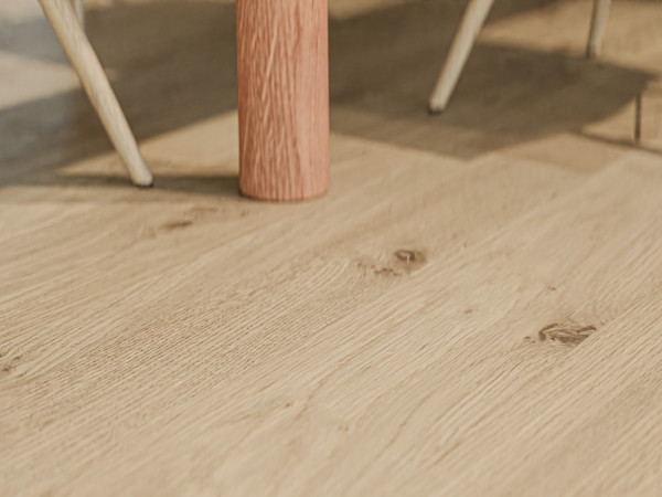 Massivholzdiele Eiche Rustikal geschliffen gespachtelt