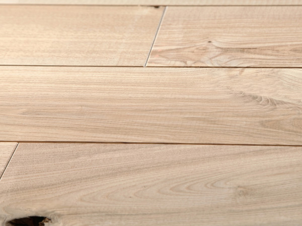 Massivholzdiele Esche BCD naturbelassen